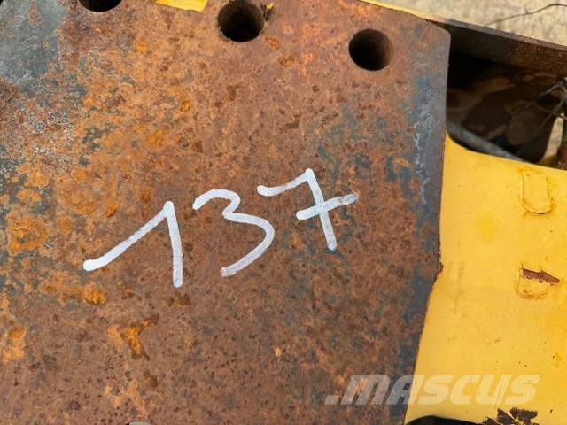 Volvo L 90 C - Axle 軸