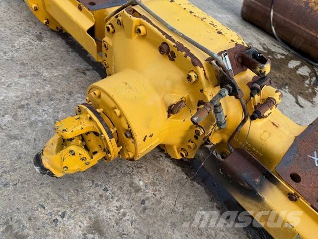 Volvo L 90 C - Axle 軸