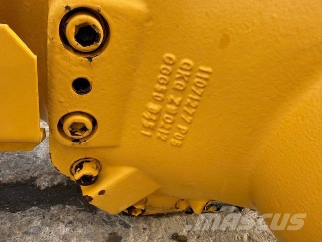 Volvo L 90 C - Axle 軸