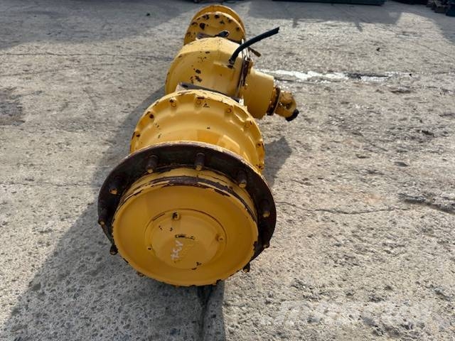 Volvo L 90 C - Axle 軸