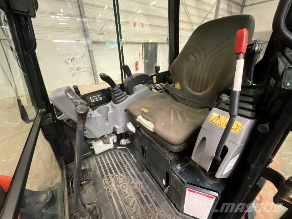 Kubota U 27-4 حفارات صغيرة أقل من 7 طن (حفارات صغيرة)