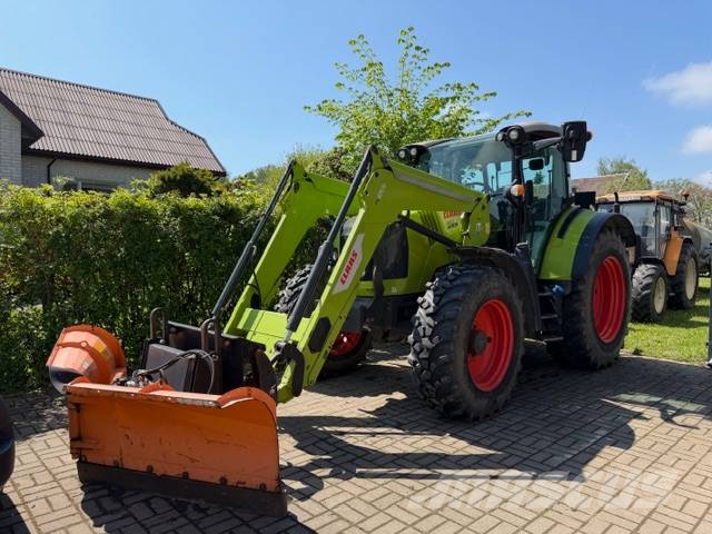 CLAAS Arion 440 Traktoriai