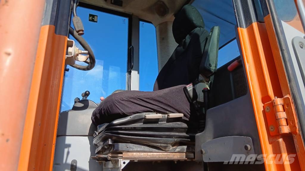 Fiat-Hitachi W 170 لوادر بعجل