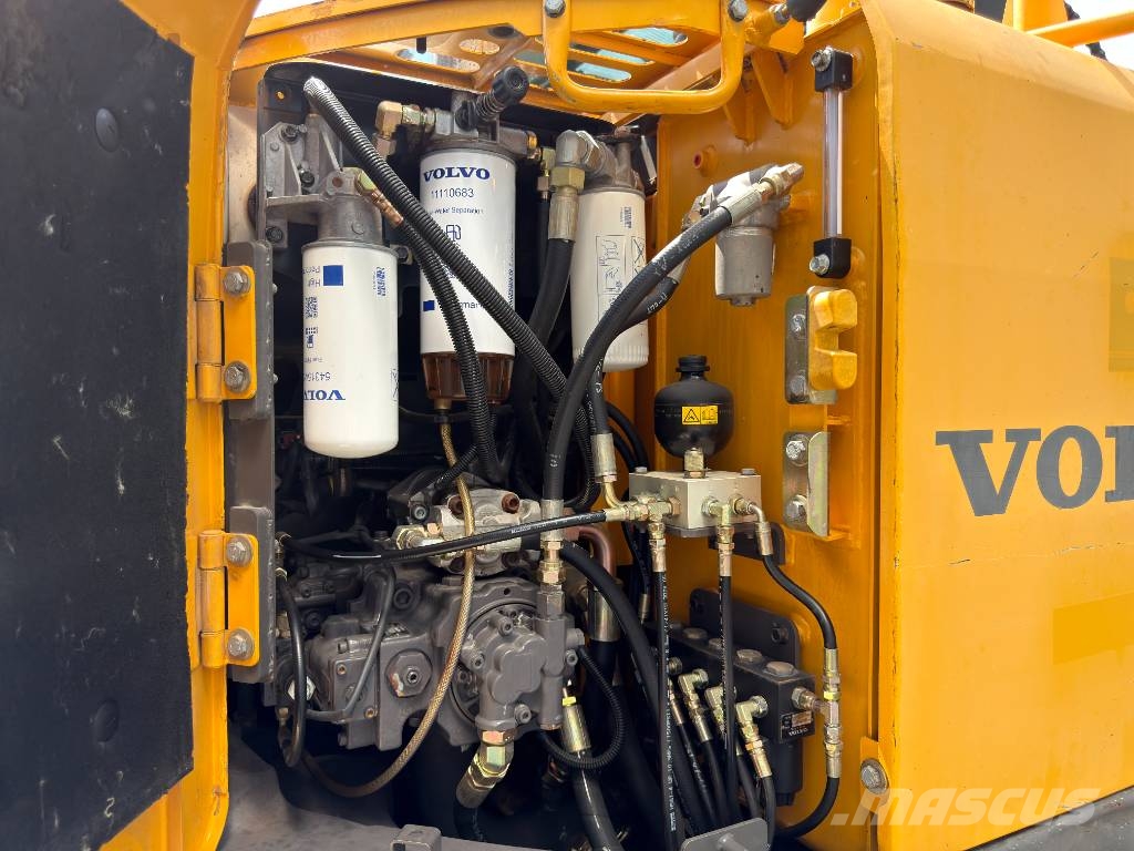 Volvo ECR145CL VA Pelle sur chenilles