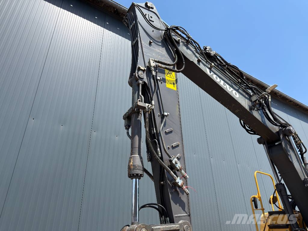 Volvo ECR145CL VA Pelle sur chenilles