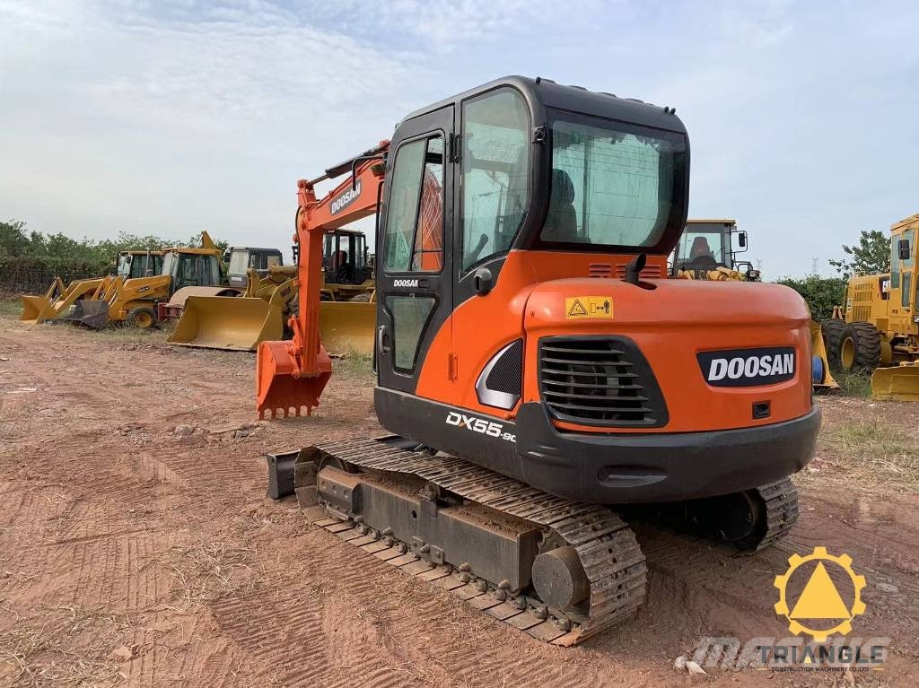 Doosan DX 55 轮式挖掘机