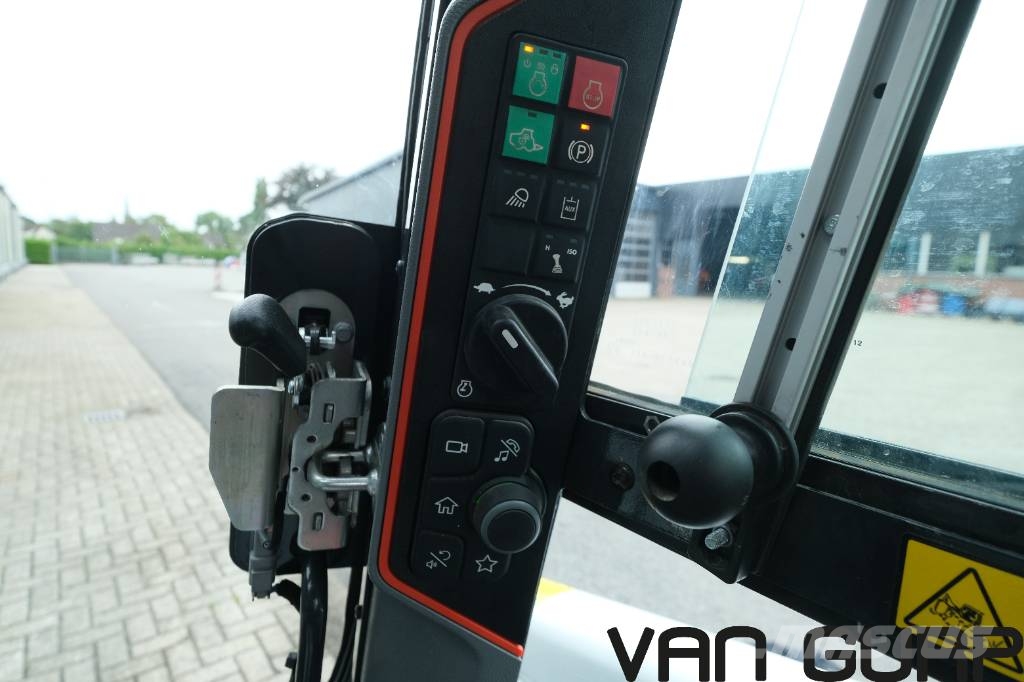 Bobcat T76 | 225h | Full option! | A/C | BSS | High Flow Lietoti riteņu kompaktiekrāvēji