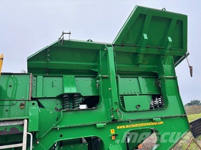 McCloskey J40 - V2 Мобильные дробилки