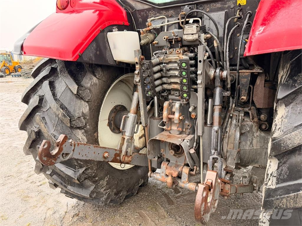 Valtra T213 Traktoren