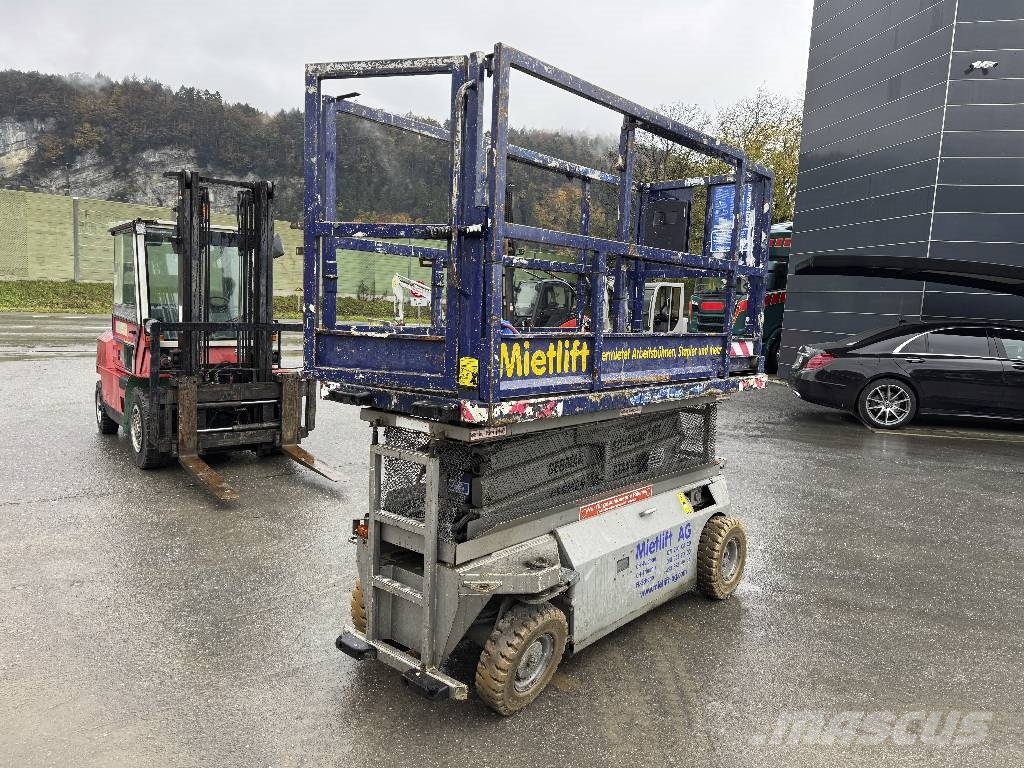 German Standart Lift GLS S75 E 10 DEFEKT Schaarhoogwerkers