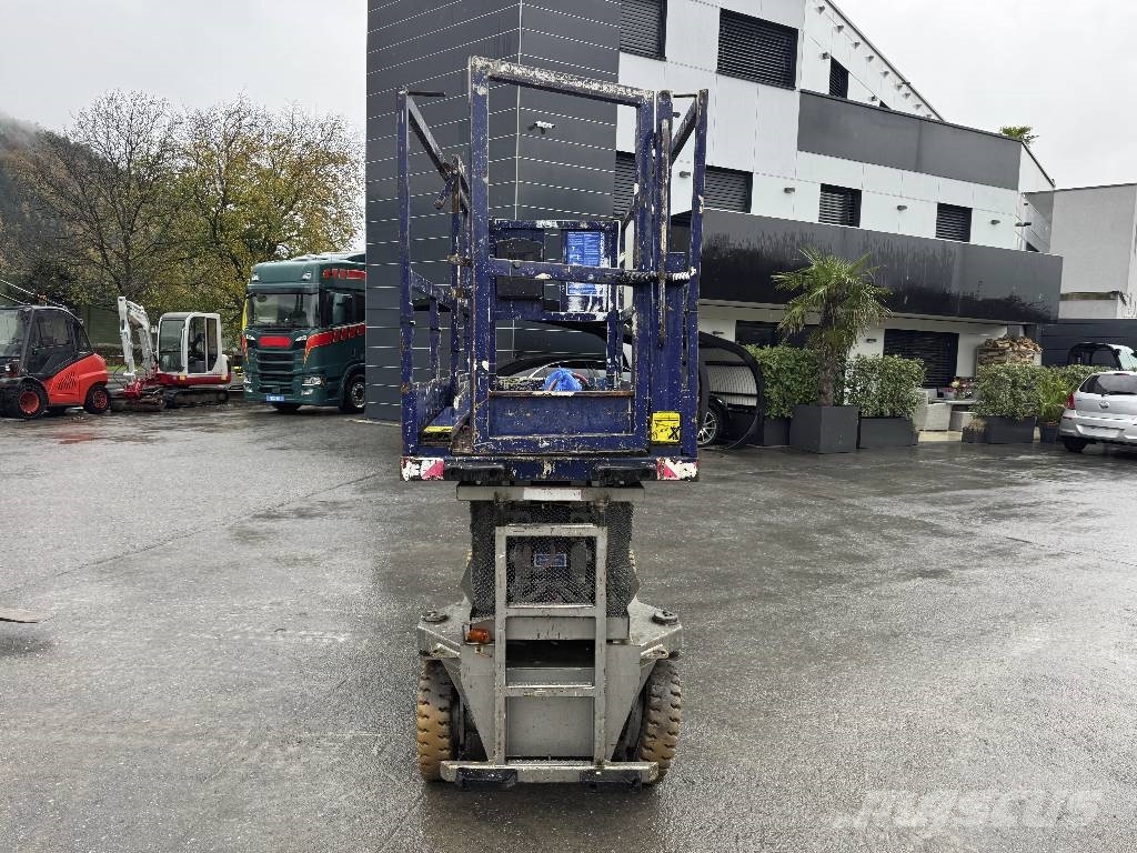 German Standart Lift GLS S75 E 10 DEFEKT Schaarhoogwerkers