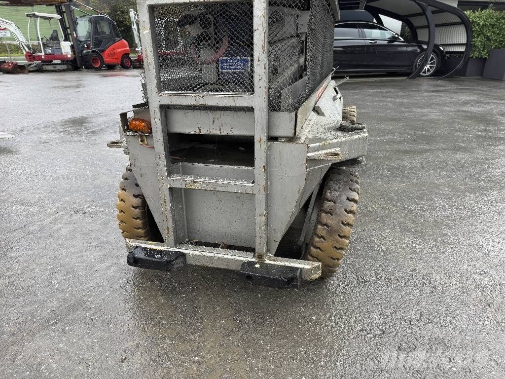 German Standart Lift GLS S75 E 10 DEFEKT Schaarhoogwerkers