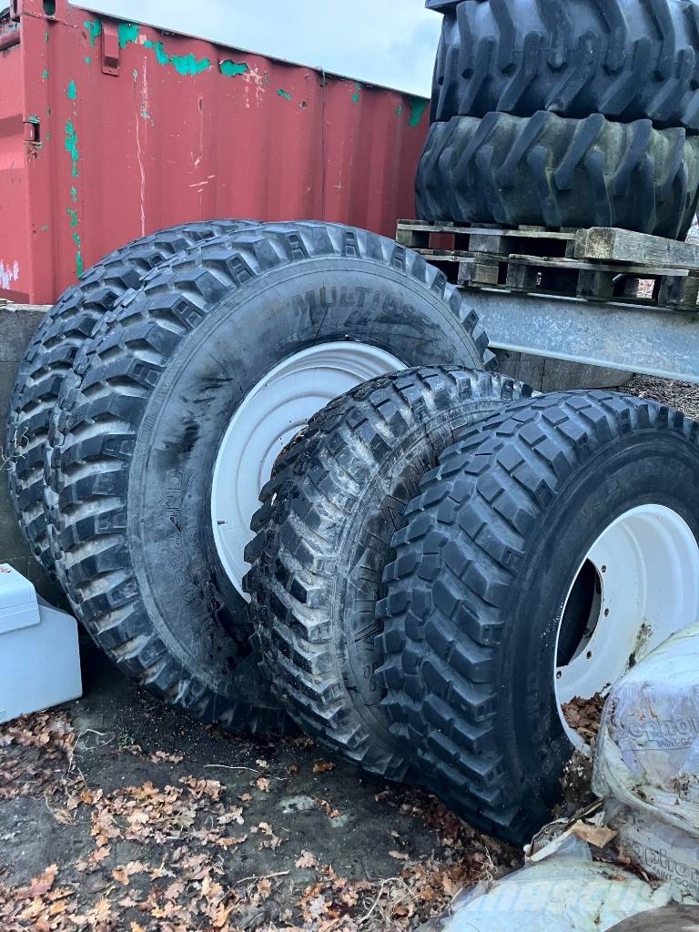 Alliance Græsbane hjul CIH Puma SWB eller NH T7 SWB Gumiabroncsok, kerekek és felnik