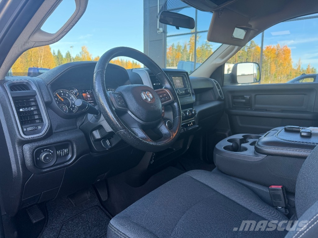RAM 2500 Tradesman Pickup/Pritschenwagen