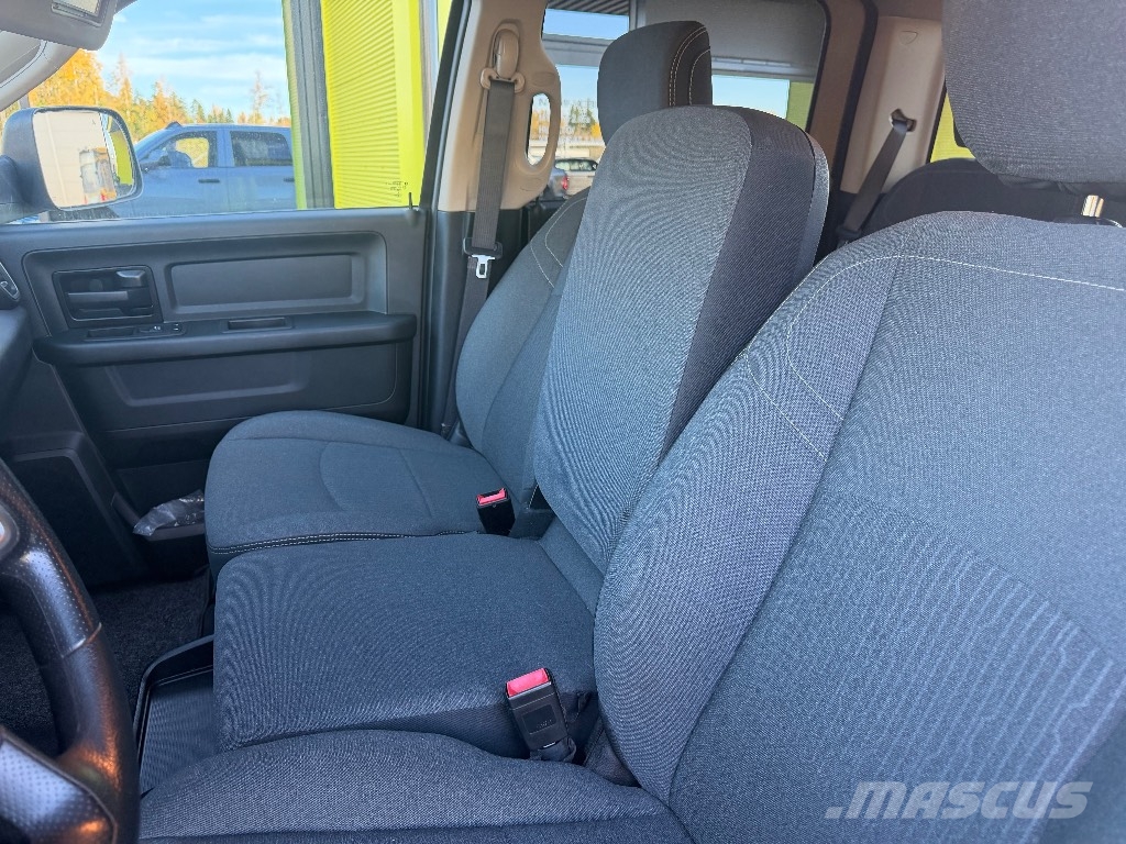 RAM 2500 Tradesman Pickup/Pritschenwagen