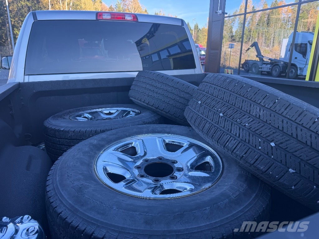 RAM 2500 Tradesman Pickup/Pritschenwagen
