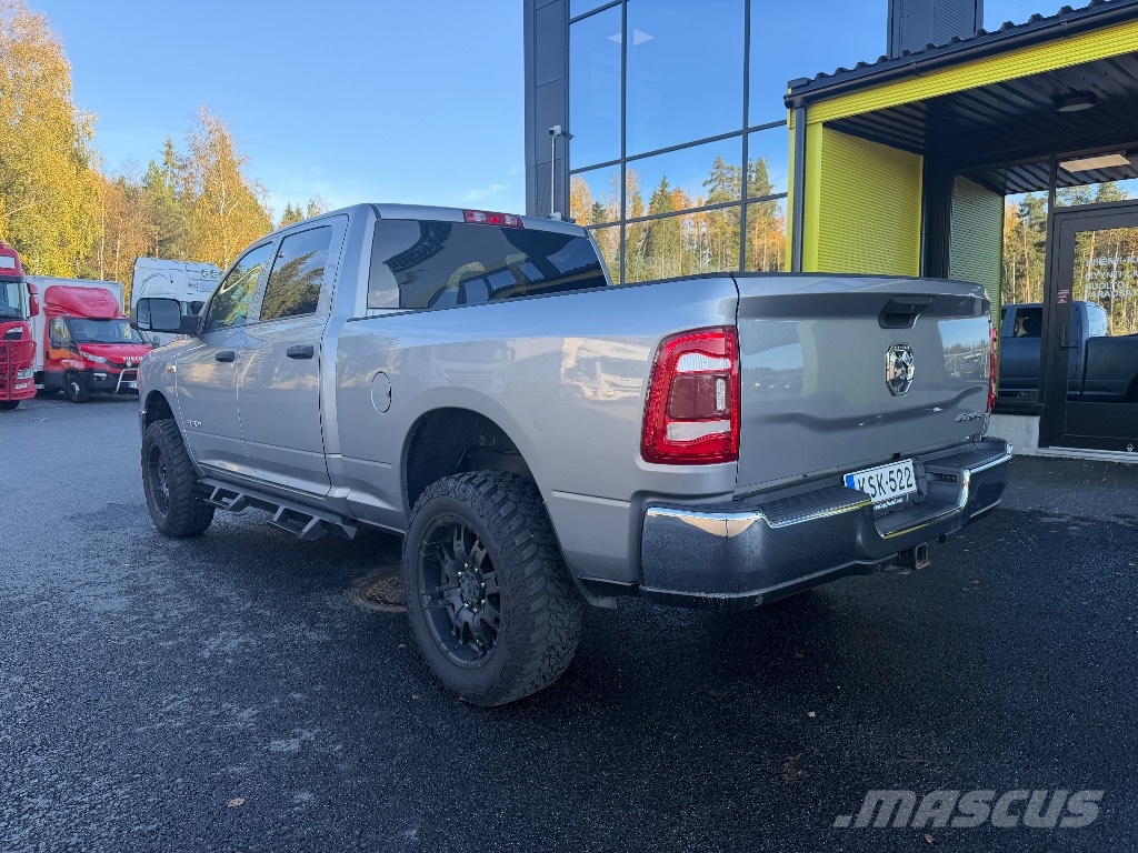 RAM 2500 Tradesman Pickup/Pritschenwagen