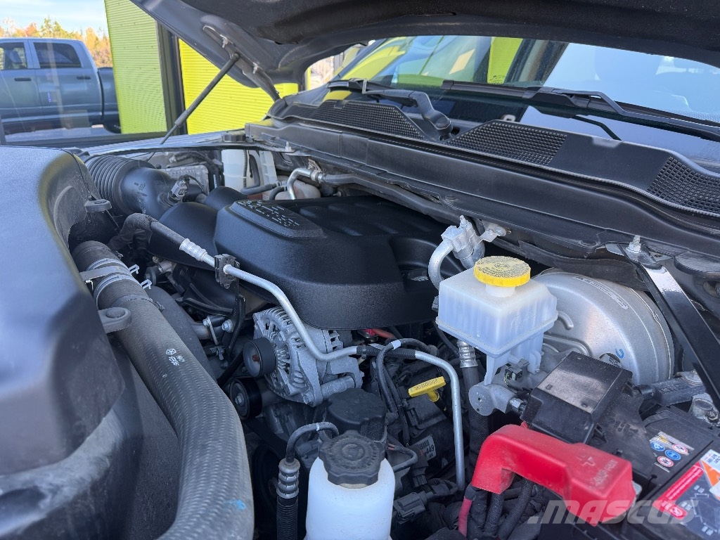 RAM 2500 Tradesman Pickup/Pritschenwagen