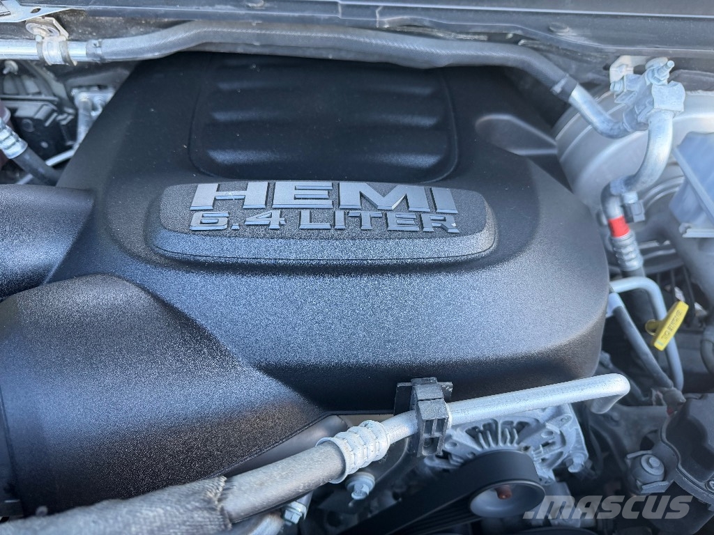 RAM 2500 Tradesman Pickup/Pritschenwagen