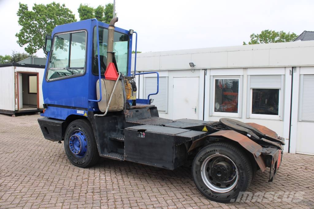 Terberg YT 182 Tracteur de manœuvre