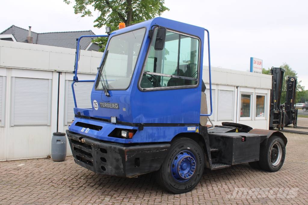 Terberg YT 182 Tracteur de manœuvre