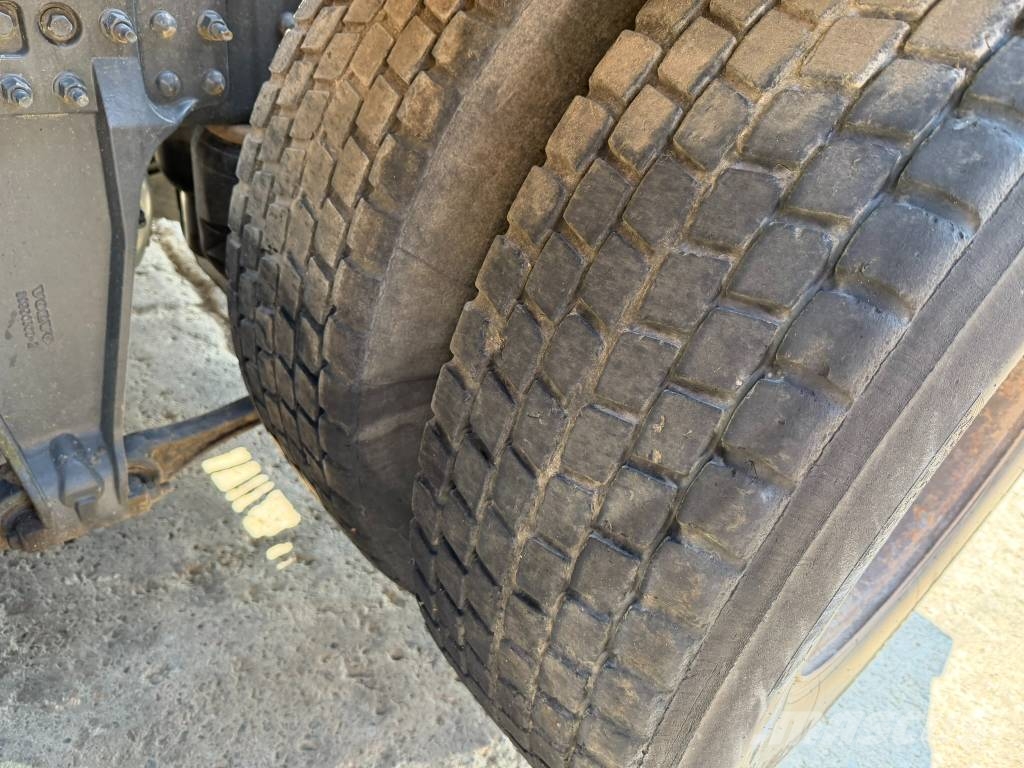Volvo FM 300 Camiones polibrazo