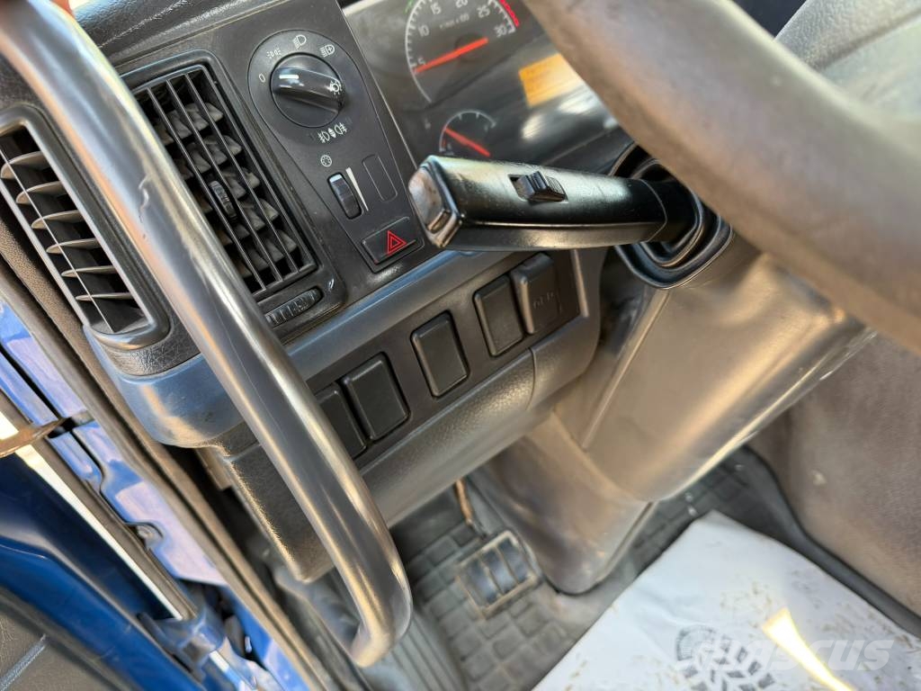 Volvo FM 300 Camiones polibrazo