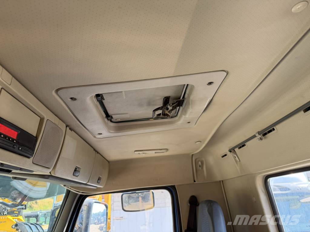 Volvo FM 300 Camiones polibrazo