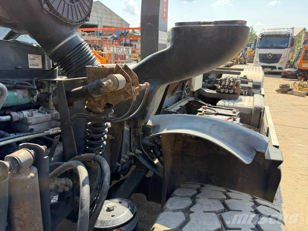 Volvo FM 300 Camiones polibrazo