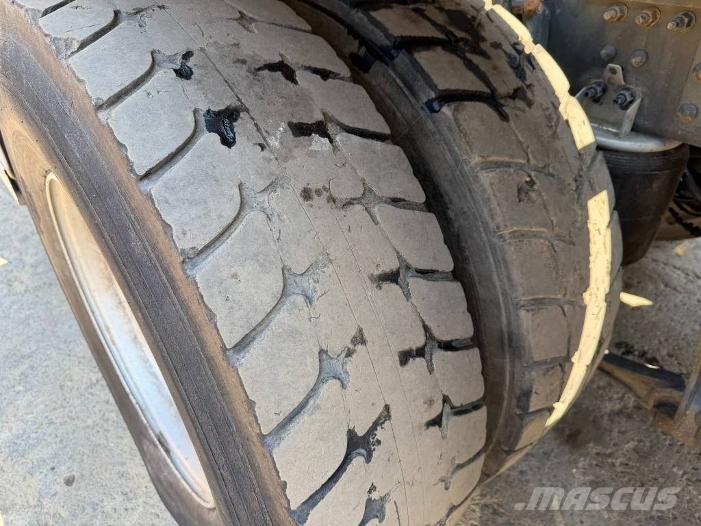 Volvo FM 300 Camiones polibrazo