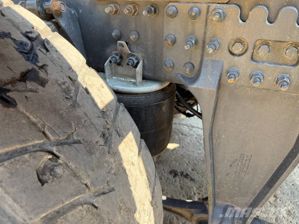 Volvo FM 300 Camiones polibrazo