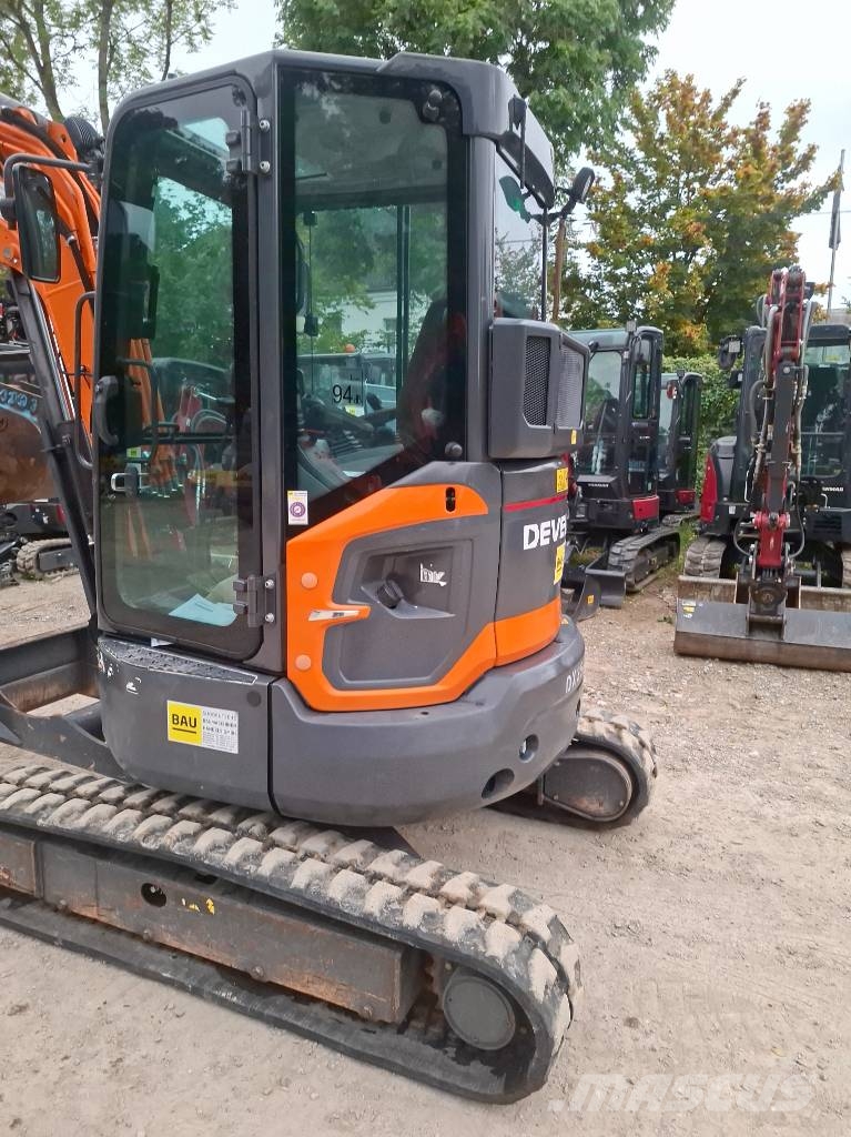Develon Kurzheckbagger DX35 Z-7 Bagri goseničarji
