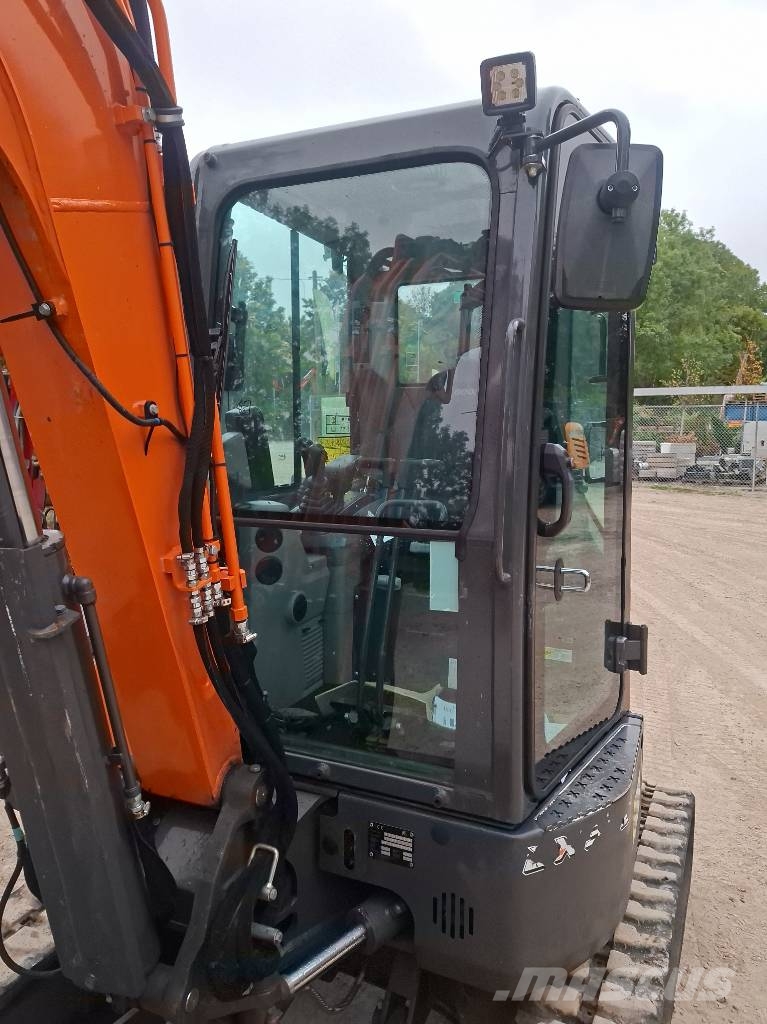 Develon Kurzheckbagger DX35 Z-7 Bagri goseničarji