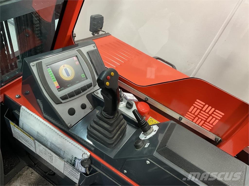 Combilift CBE3000 شاحنة المناولة رباعية الاتجاهات