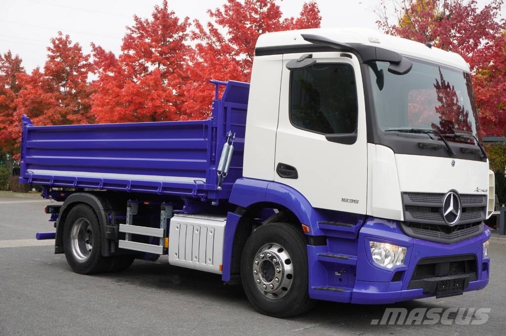 Mercedes-Benz Actros 1835 LS MP5 / NEW 3-way tipper / 200 tho.km Грузовики-Самосвалы