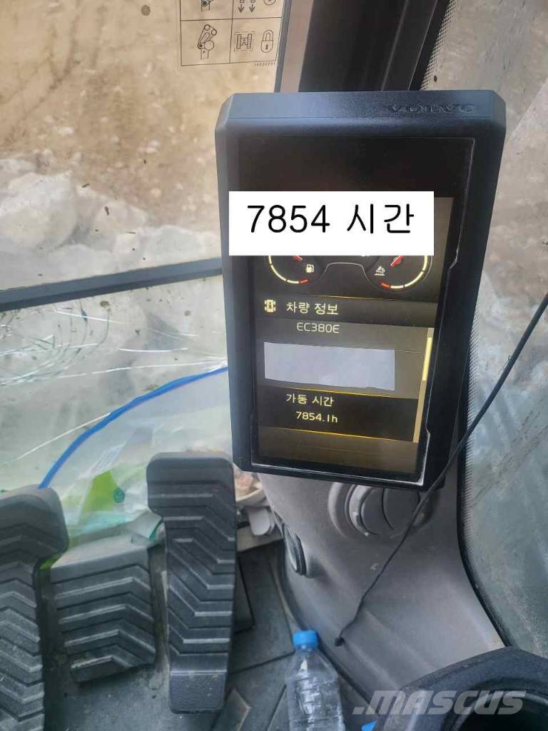 Volvo EC 380 E Paletli ekskavatörler