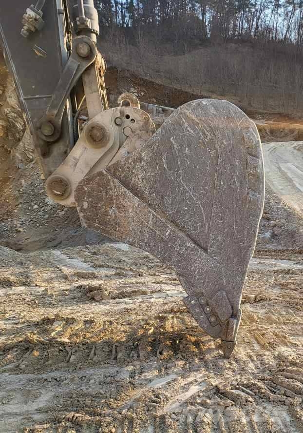 Volvo EC 380 E Paletli ekskavatörler