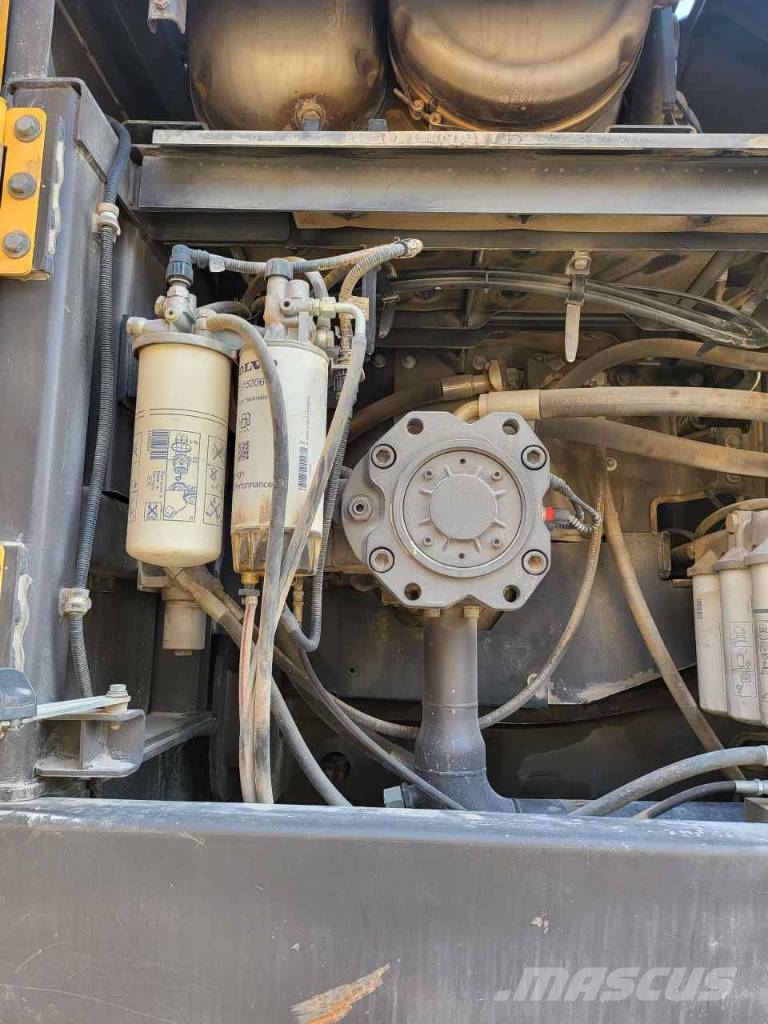 Volvo EC 380 E Paletli ekskavatörler