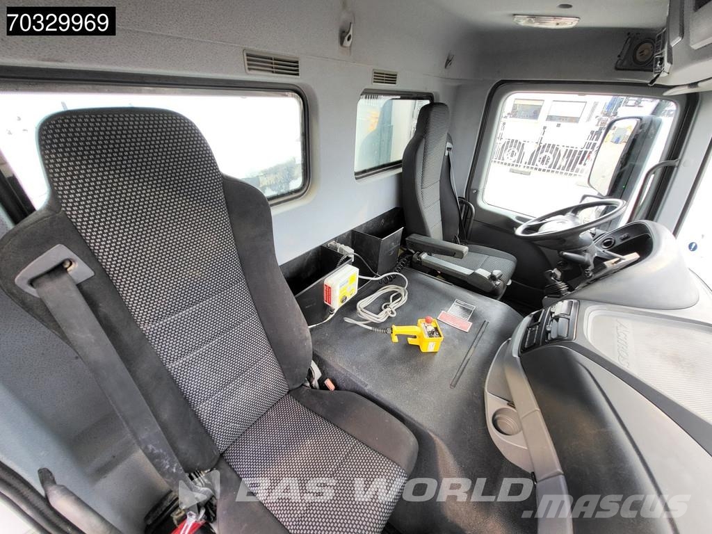 Mercedes-Benz Actros 3241 8X4 Schwing Stetter FBP 24-100 PUMI 7m Camiões bomba Betão