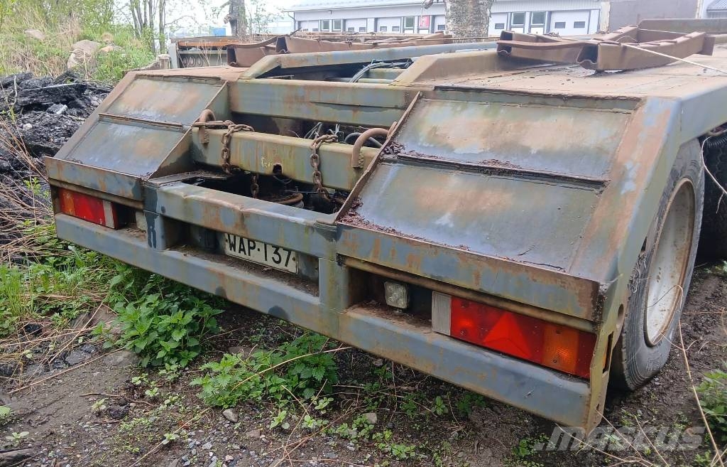 AM Automäkinen AKV Demontažne prikolice