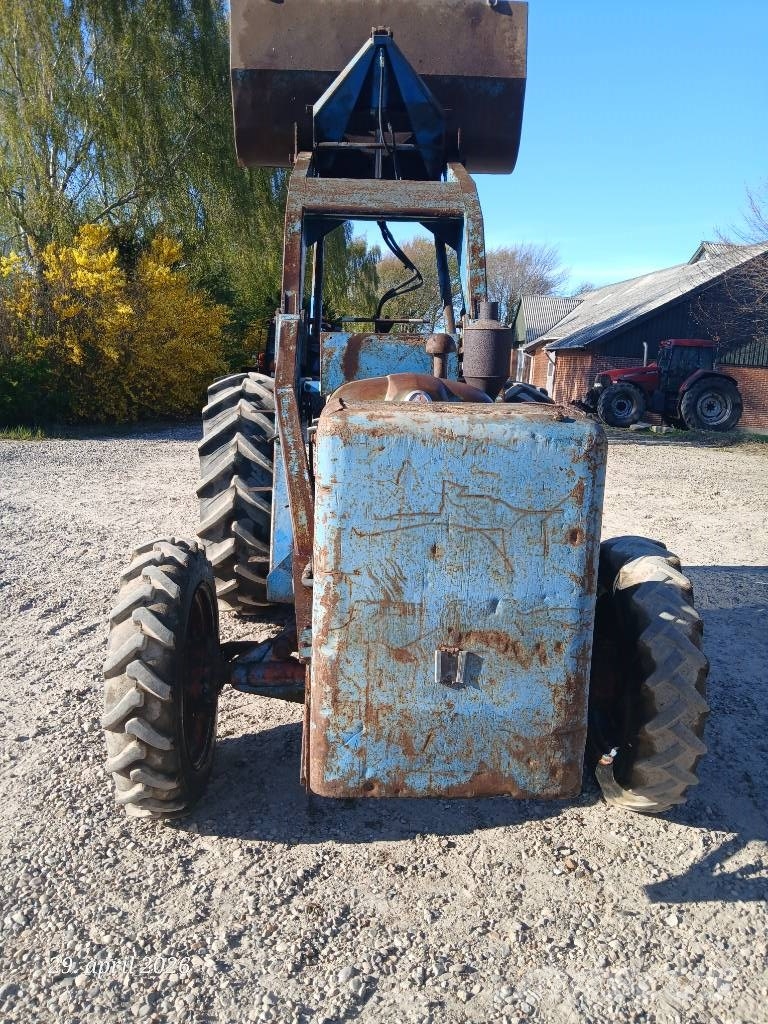 Fordson SUPER MAJOR ROADSTER 4WD Læssemaskine Tractores