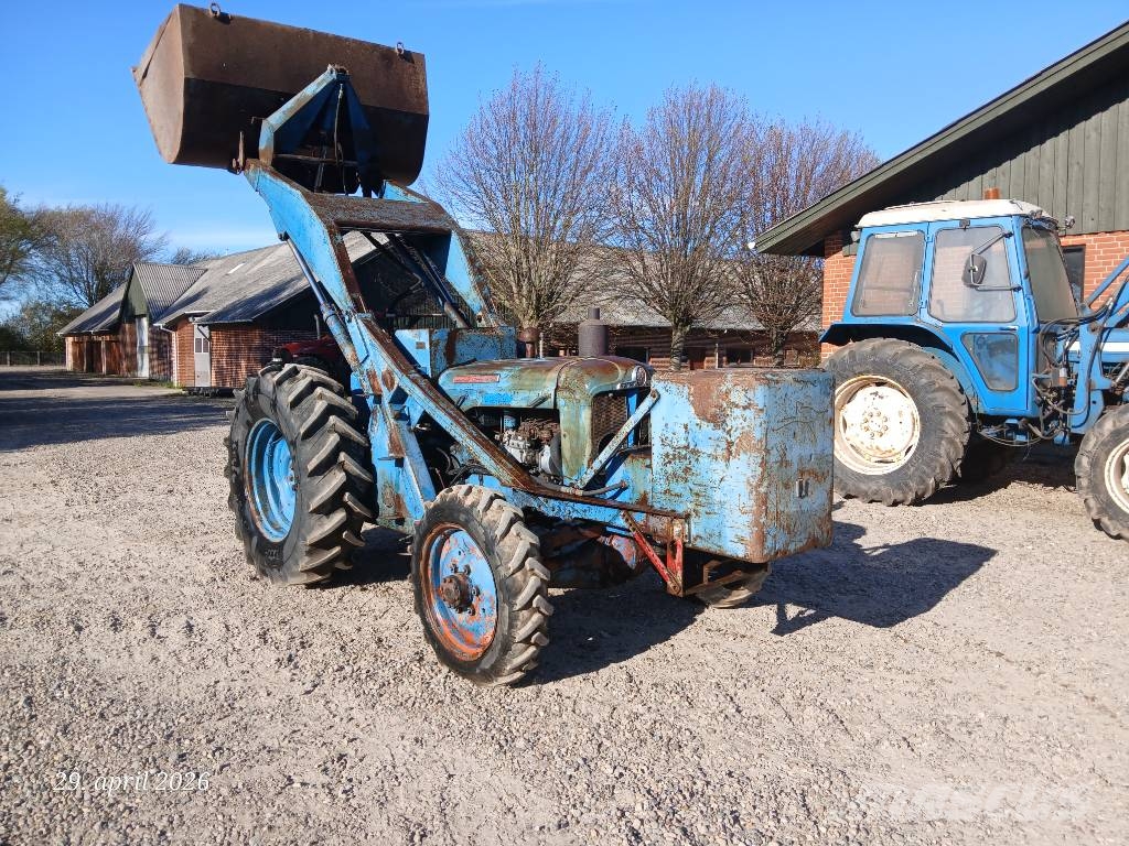 Fordson SUPER MAJOR ROADSTER 4WD Læssemaskine Tractores