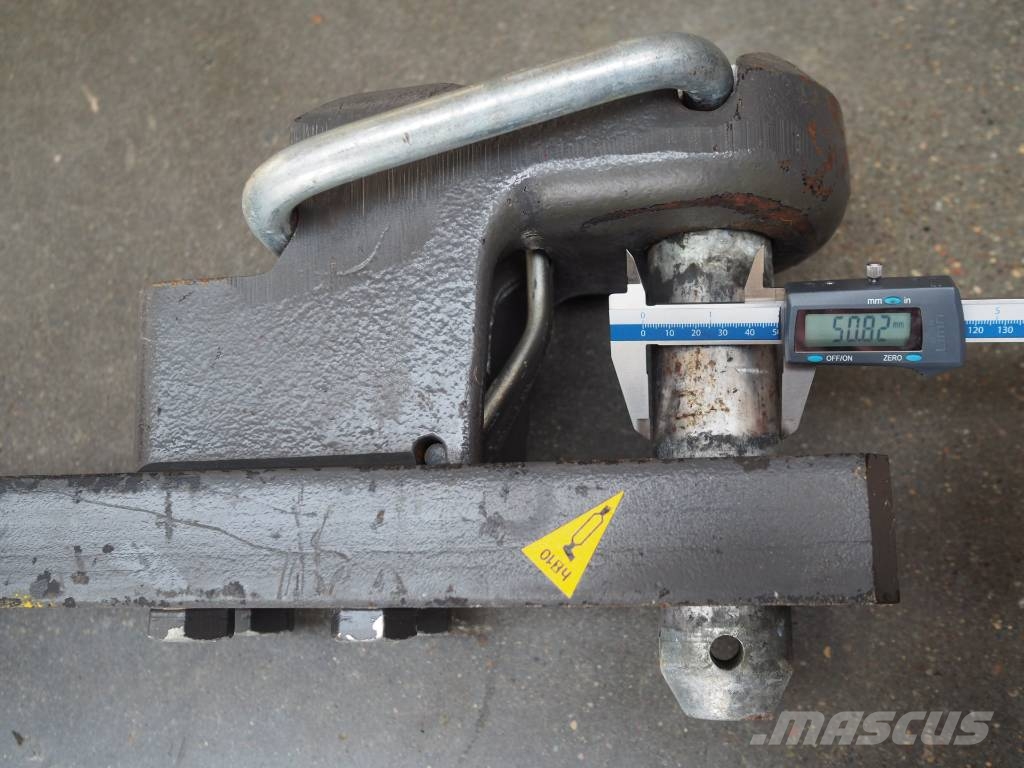 CLAAS Xerion - bumper hitch pin D50 Rockinger 기타 트랙터 부속품