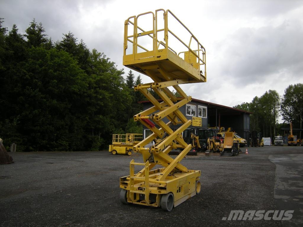 Genie GS 2646 Nožnicové zdvíhacie plošiny