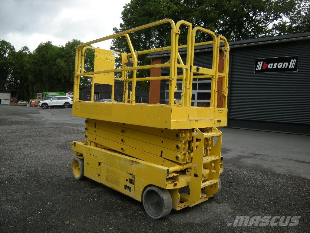 Genie GS 2646 Nožnicové zdvíhacie plošiny