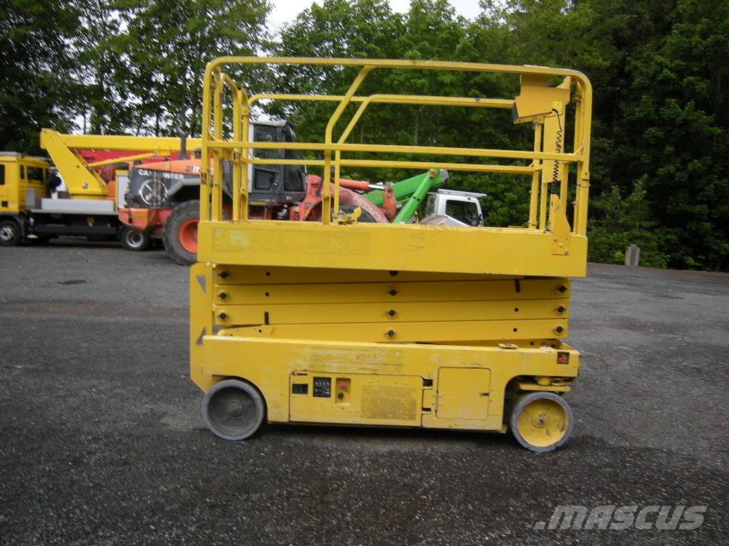 Genie GS 2646 Nožnicové zdvíhacie plošiny