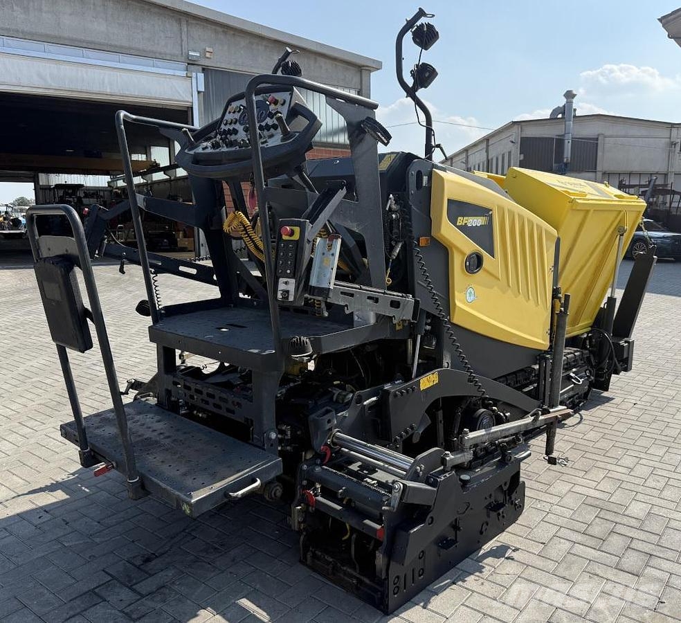 Bomag BF 200 C-2 Asfaltni finišeri