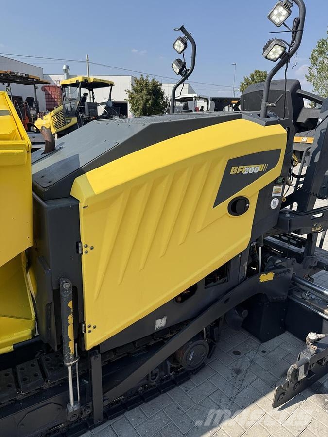Bomag BF 200 C-2 Asfaltni finišeri