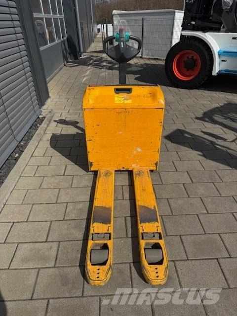 Jungheinrich EJE 116 Pedestrian stacker