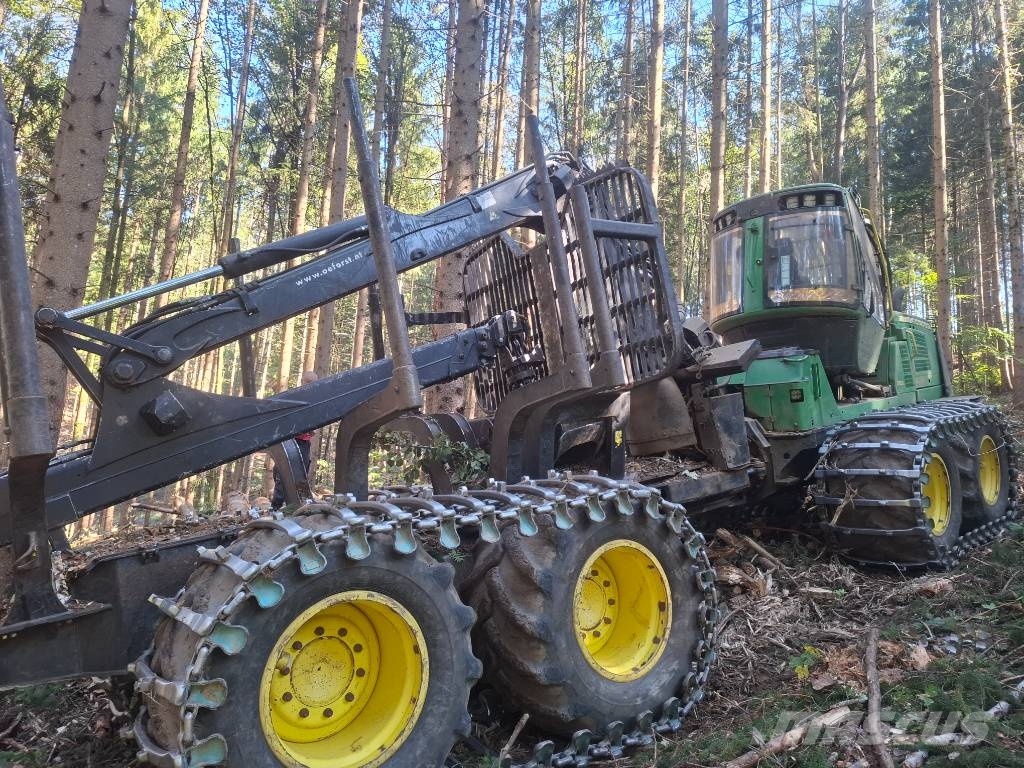 John Deere 1110 E Udkørselsmaskiner